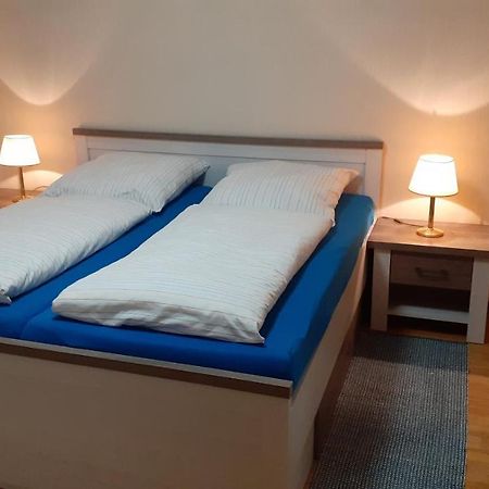 Preisbewusste Ferienwohnung Fuer 2 Personen U. Kleinkind Utarp Екстериор снимка